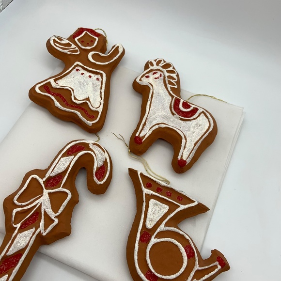 Vintage Christmas Gingerbread Cookie Set of 4 Sparkling Christmas Ornaments - Picture 6 of 10